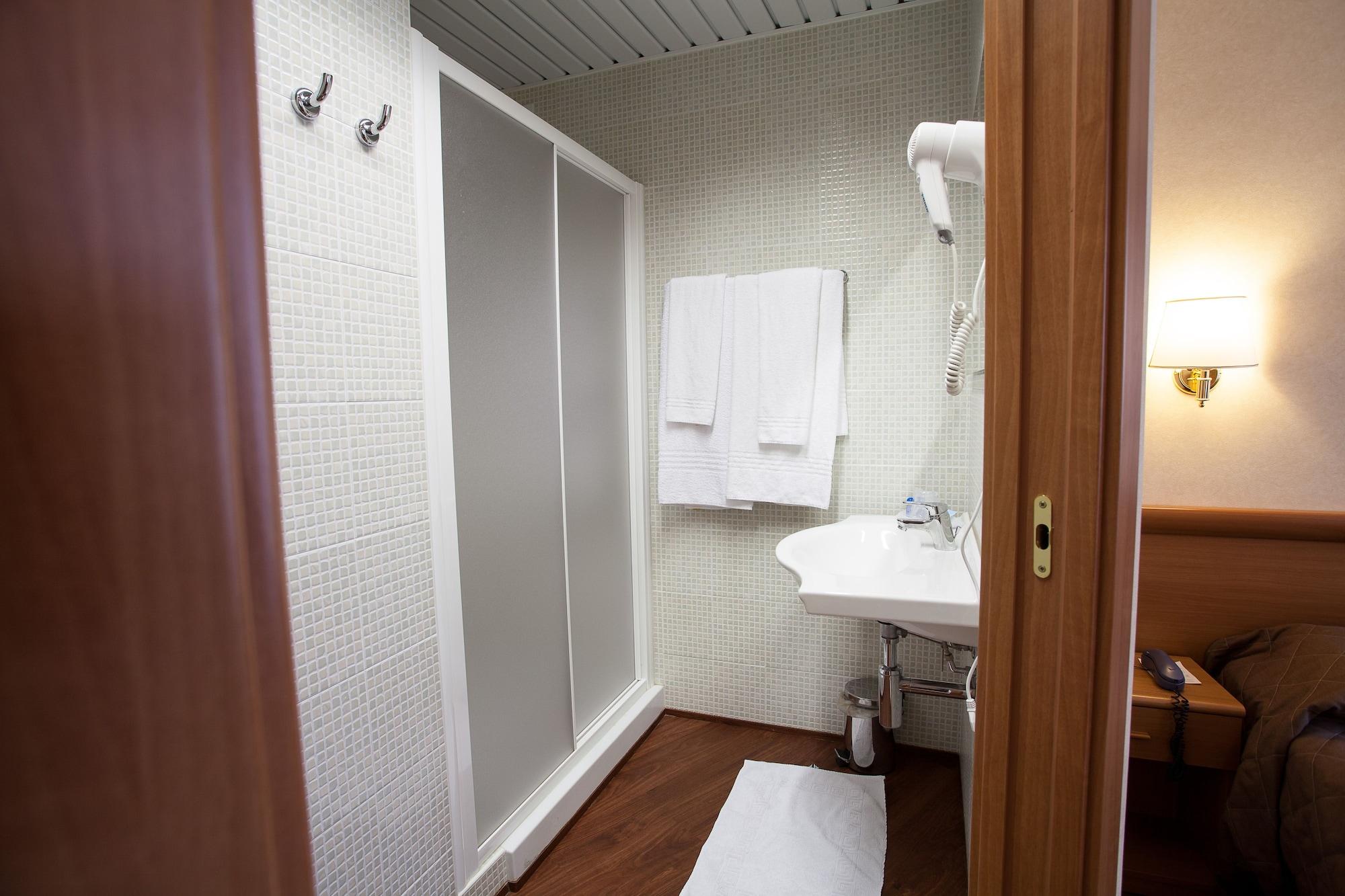 Hotel Esperia 3*