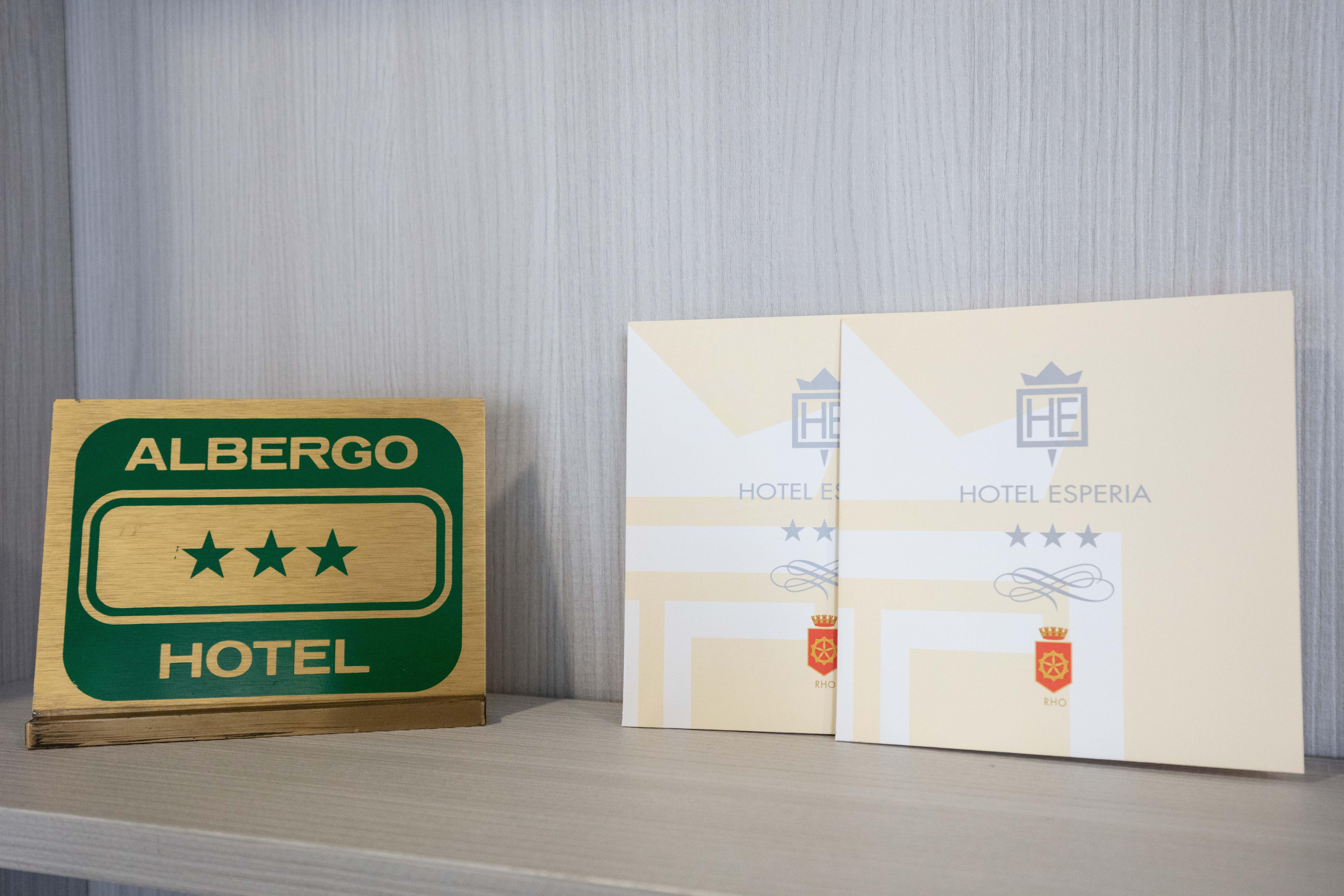 Esperia Hotel 3*